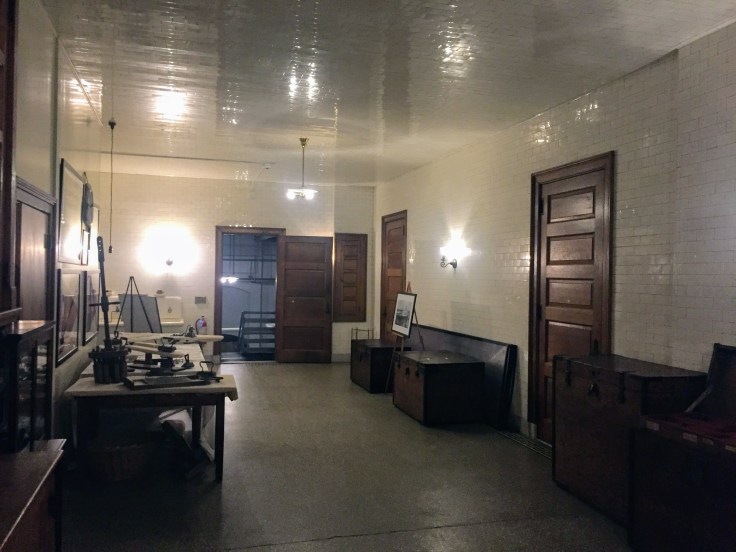 2017-07-09 Newport - The Servants' Life 07